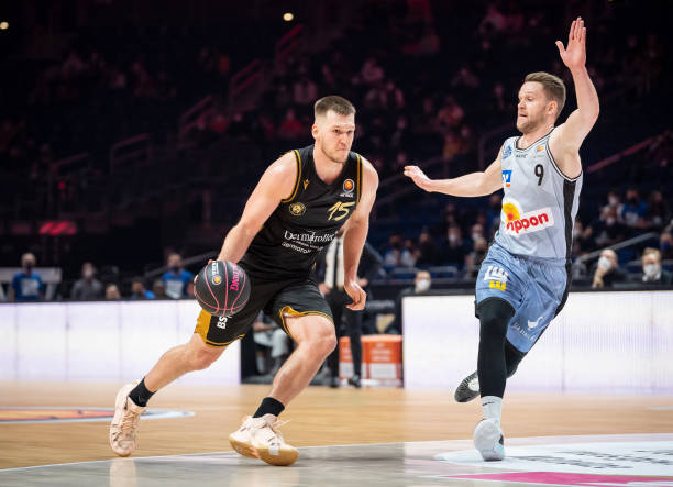 这种对比在 这种对比在