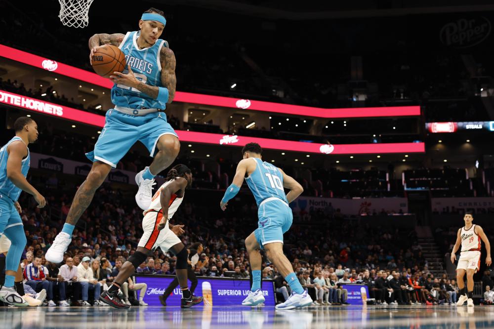 有进攻性的 有进攻性的