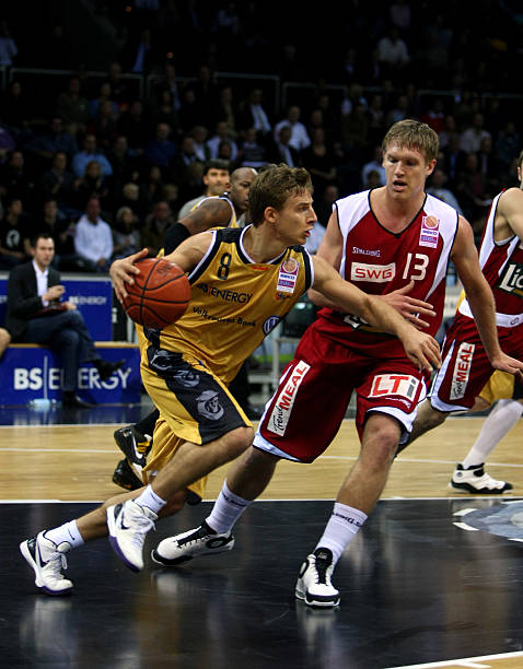 但现实中 但现实中