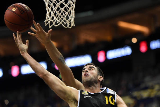 塞尔塔显然 塞尔塔显然